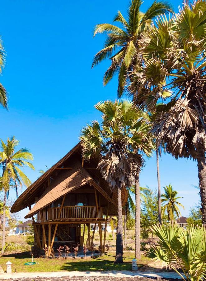 ホテル Tanoma Sumba Maujawa エクステリア 写真