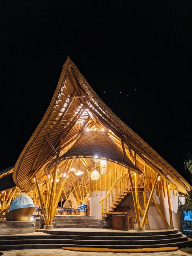 ホテル Tanoma Sumba Maujawa エクステリア 写真